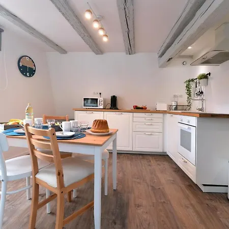 L'authentique De La Petite Venise Daire *